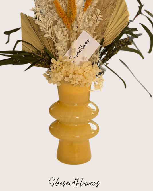 Vase en verre jaune